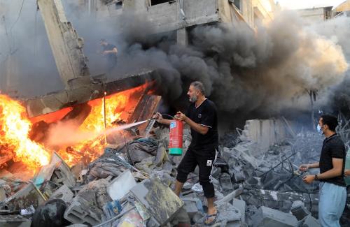 Heavy Israeli ground and air strikes in Khan Younis - Almost 200 dead in 24 hours