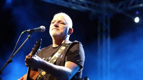 "200 Guitars with Nikos Portokaloglou" on January 20 and 21, 2024