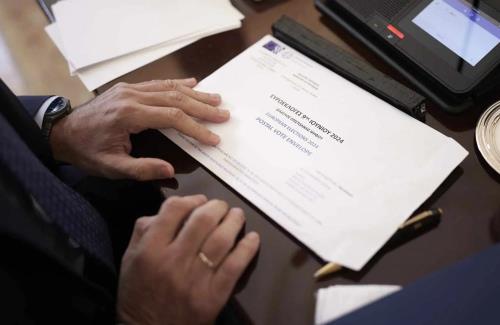 Green light for postal voting in Greece