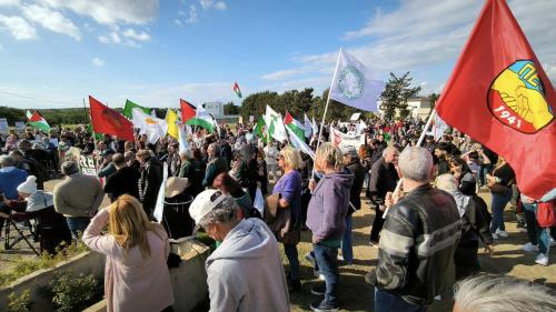 Protest by pacifists in Akrotiri for "involvement of British Bases in the war" in Gaza [images and video]