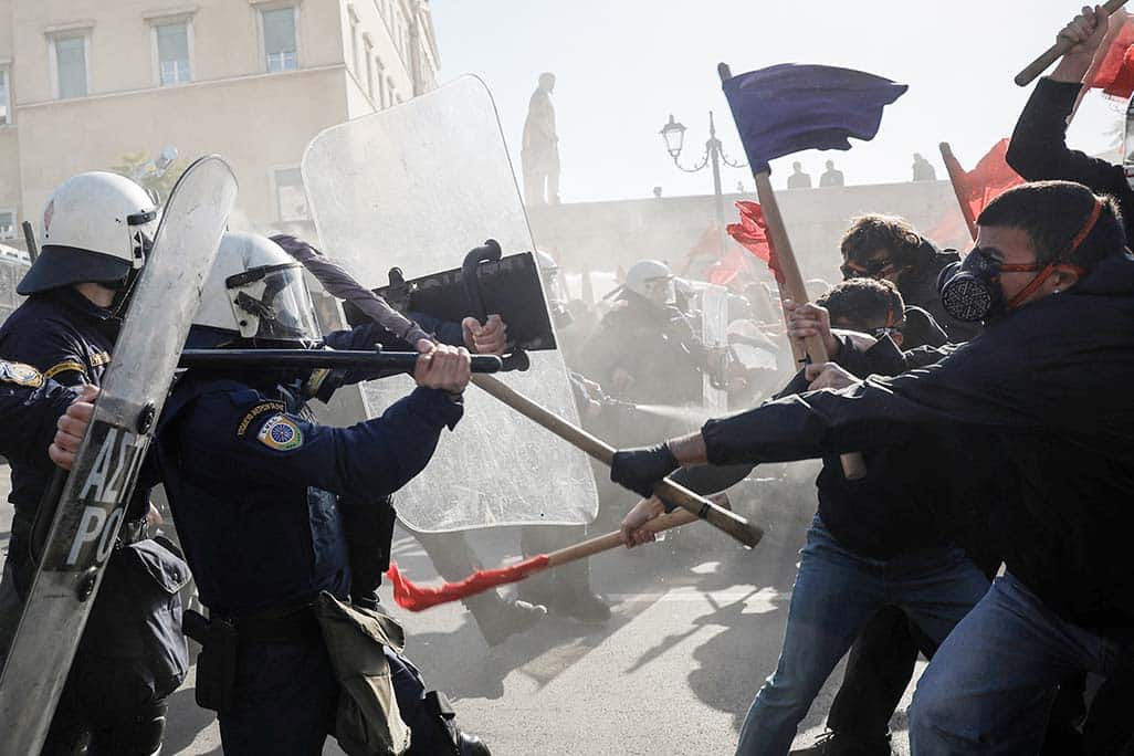 Clashes erupt at Greek protest against education reform