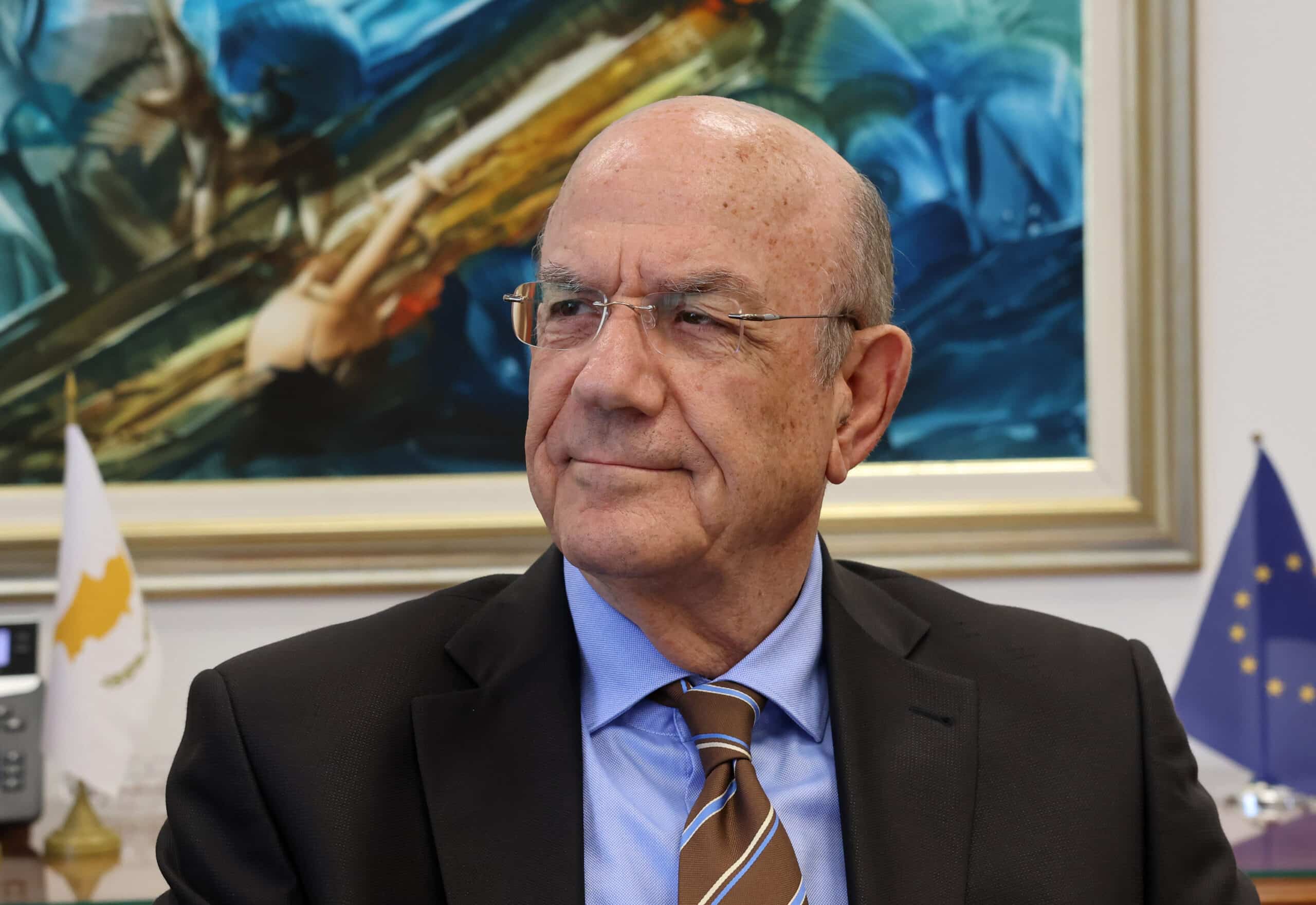 Gov pledges , ‘tough oversight’ on services sector after sanctions