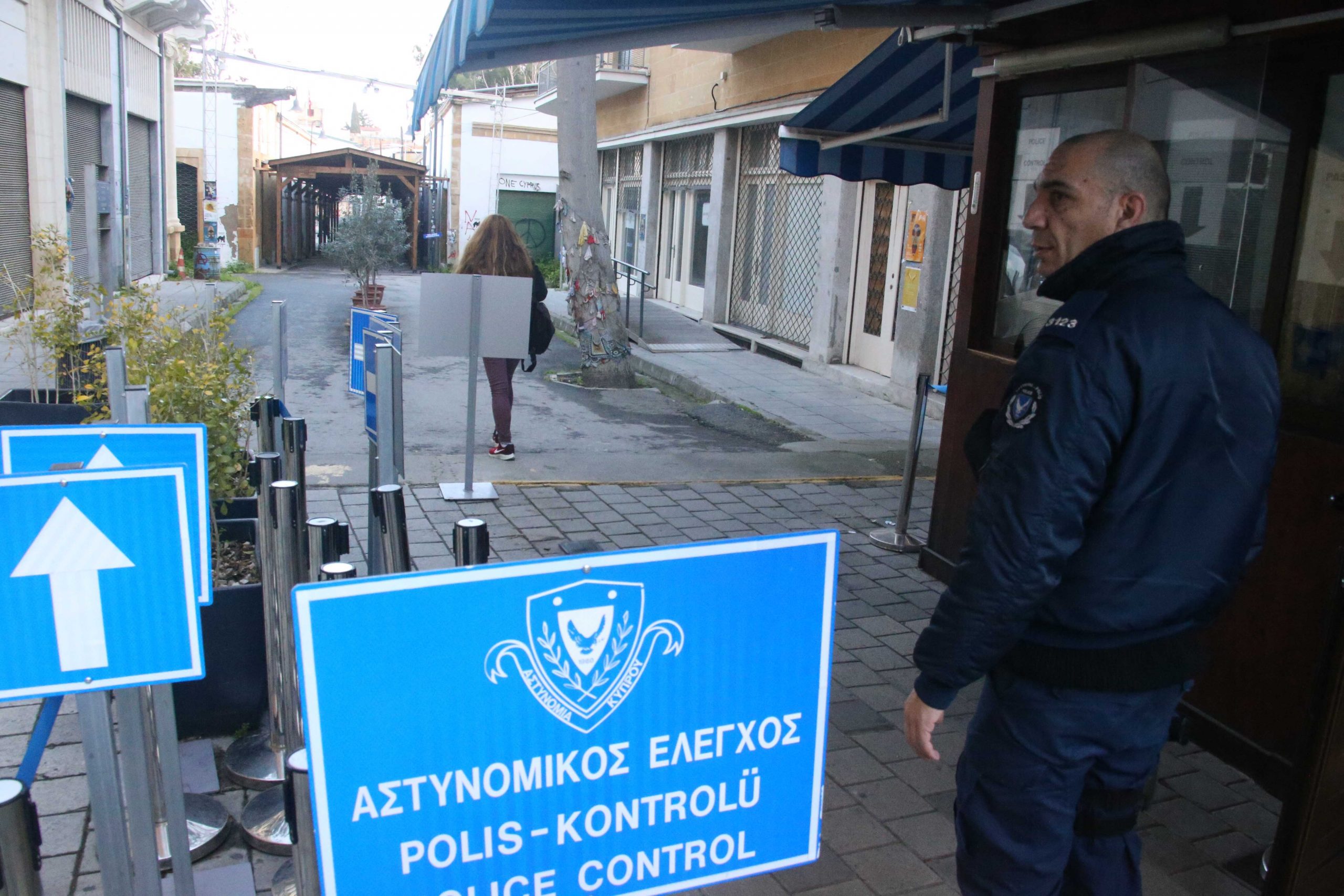 Man wanted for burglary caught at Ledra crossing