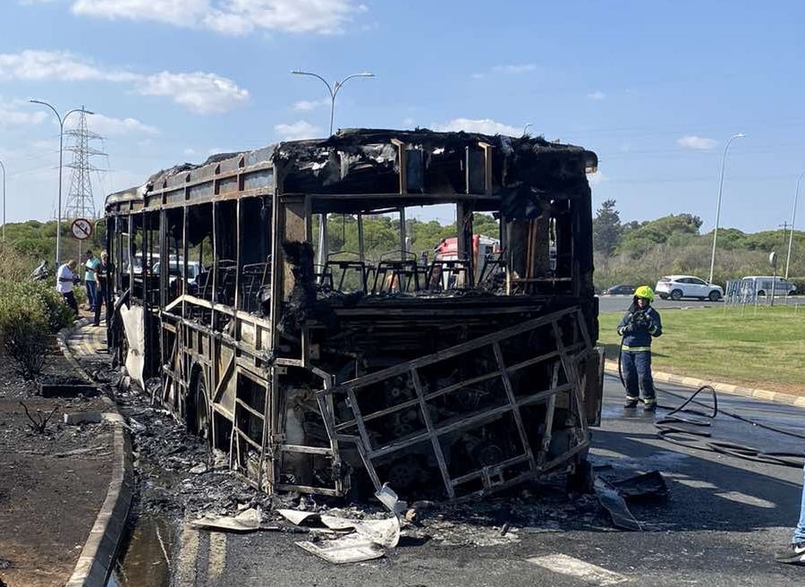 Bus fire breaks out on Paphos-Limassol highway
