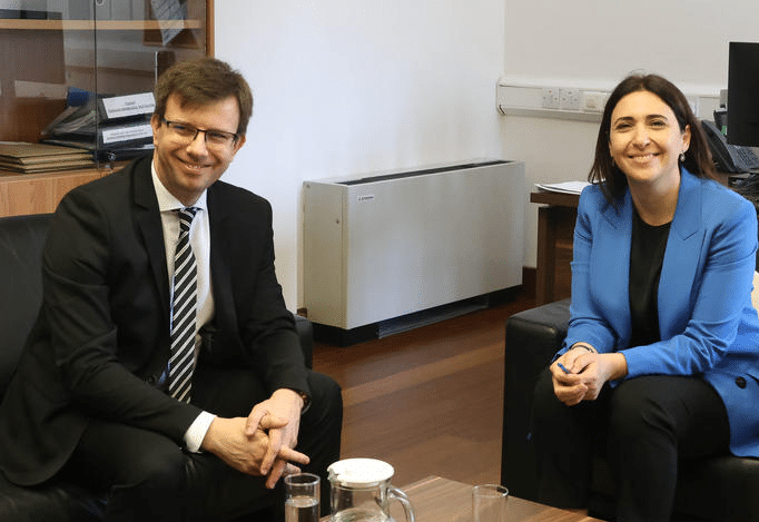 European affairs deputy minister meets Hungarian counterpart