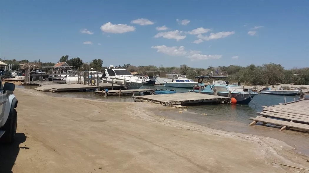 Fishermen and restaurants suffer due to Liopetri project delays