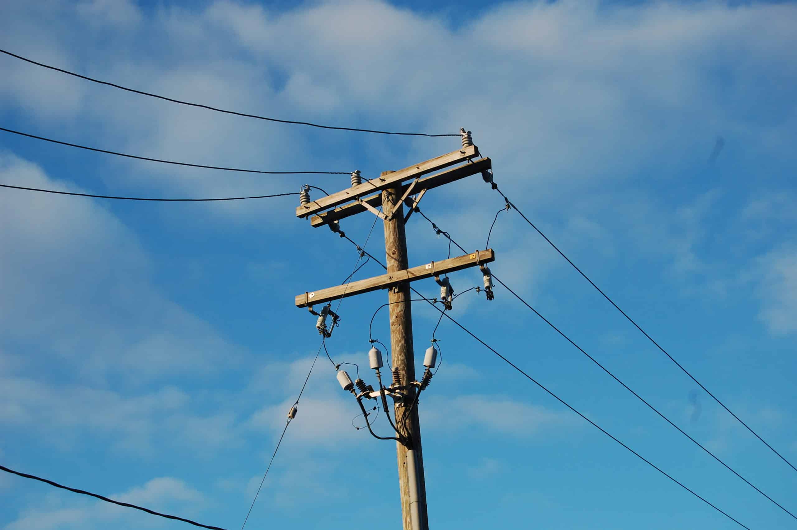 Man detained over electric cable theft