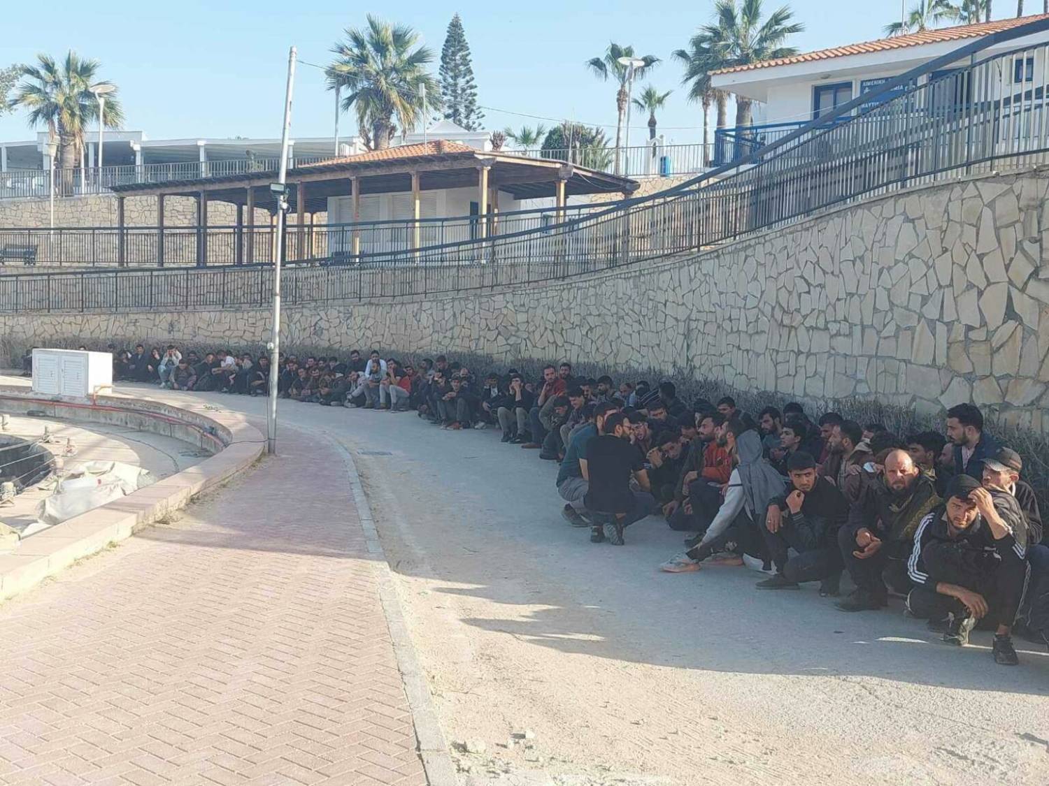 More than 200 migrants arrive at Cape Greco on five boats