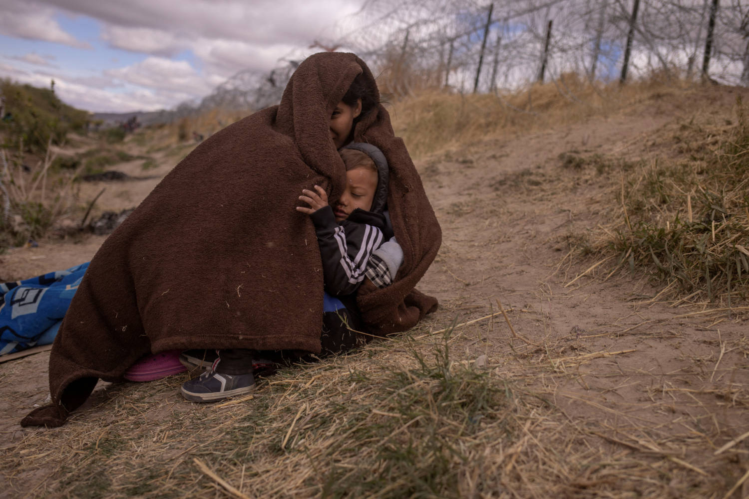 More than 63,000 people dead or missing while migrating over last decade, IOM says