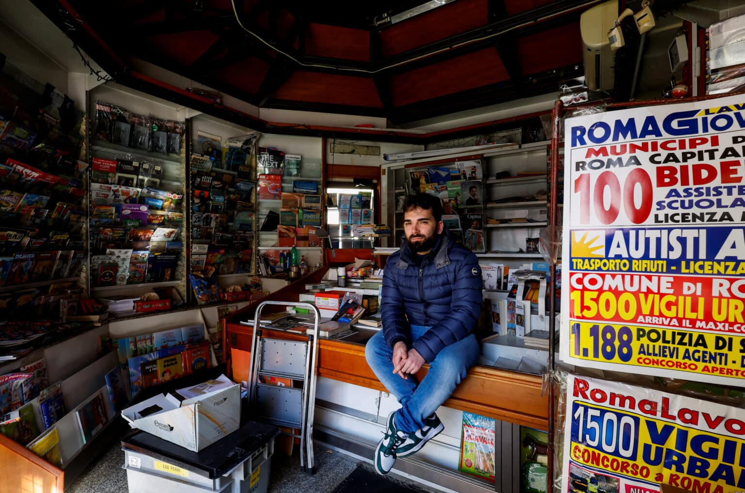 Newspaper sales slump forces Italy, ’s iconic kiosks to shutter