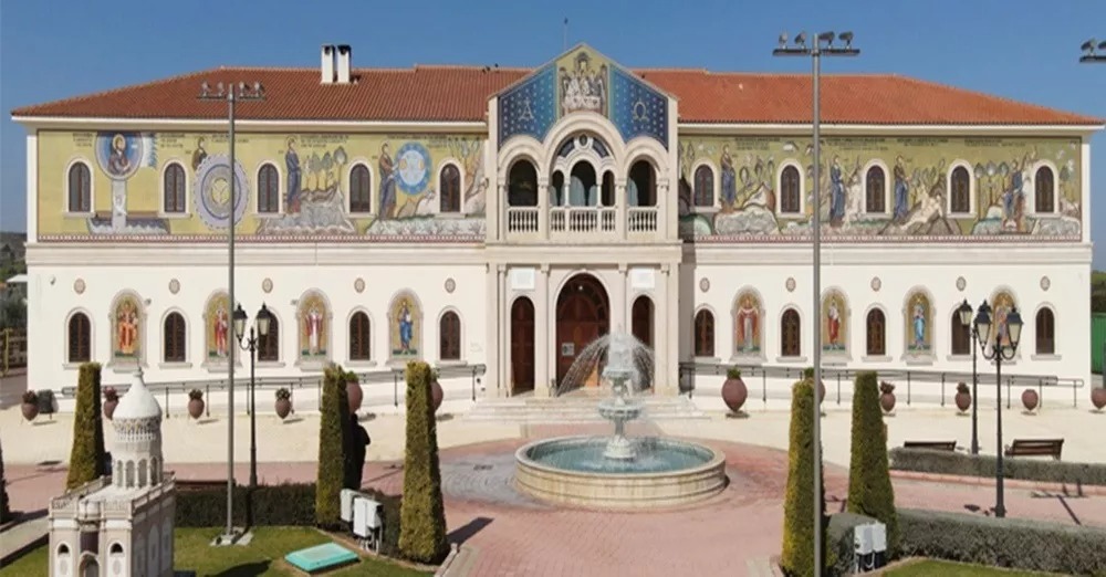 Tamasos clergy face synod questions