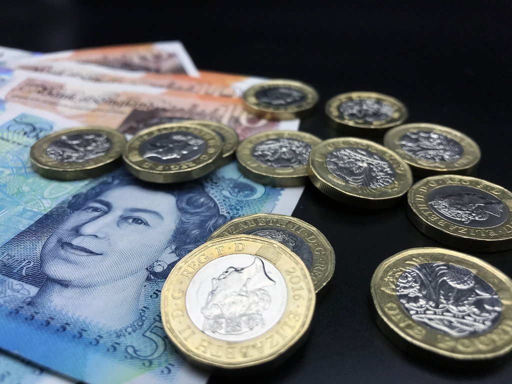 UK economy went into recession last year, data confirms