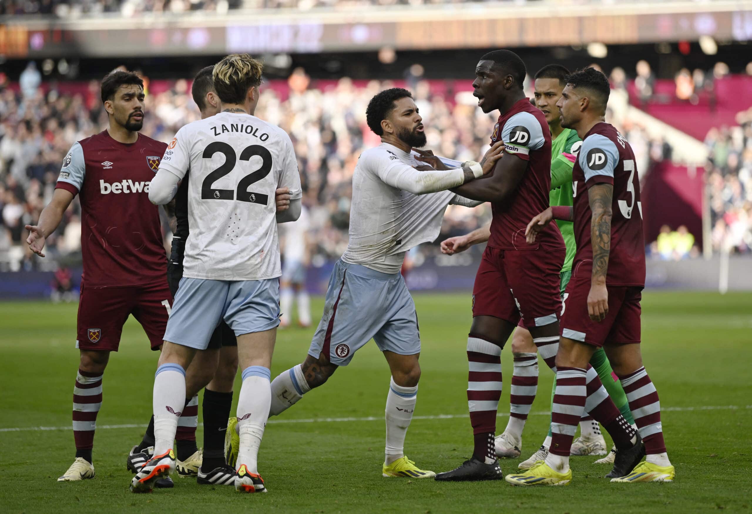 West Ham, ’s late goal ruled out in 1-1 draw with Aston Villa