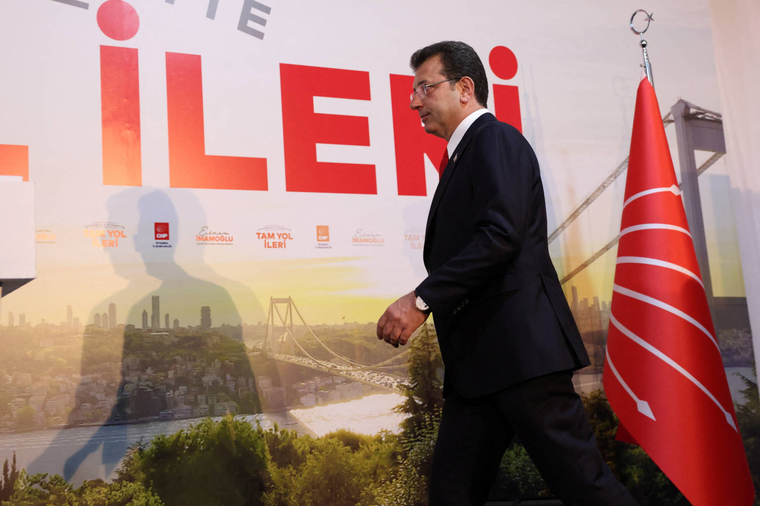 Erdogan’s rival leads in Istanbul in high-stakes Turkey vote