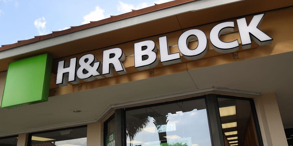H&R Block’s Tax Day outage frustrates last-minute filers