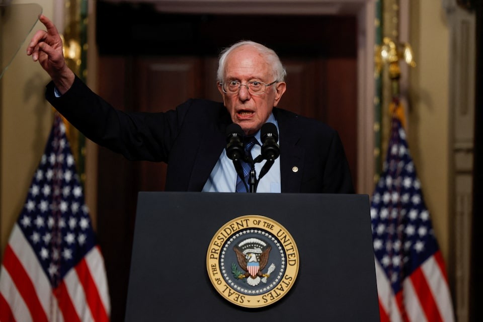 Man arrested for setting fire to US Sen. Bernie Sanders’ office door in Vermont