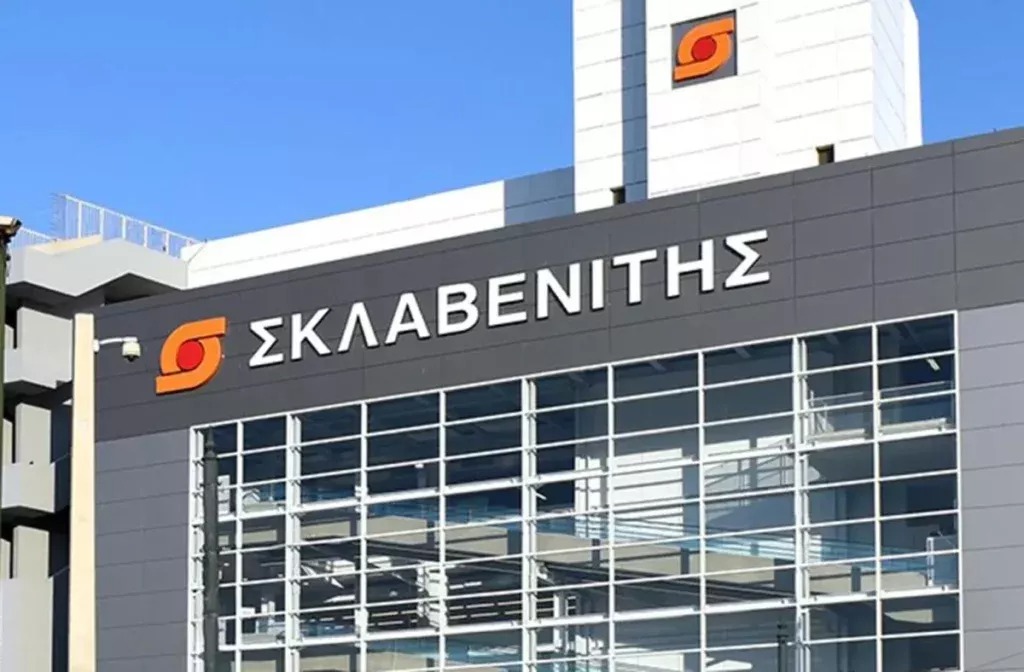 Sklavenitis, Papantoniou reportedly in talks over consolidation