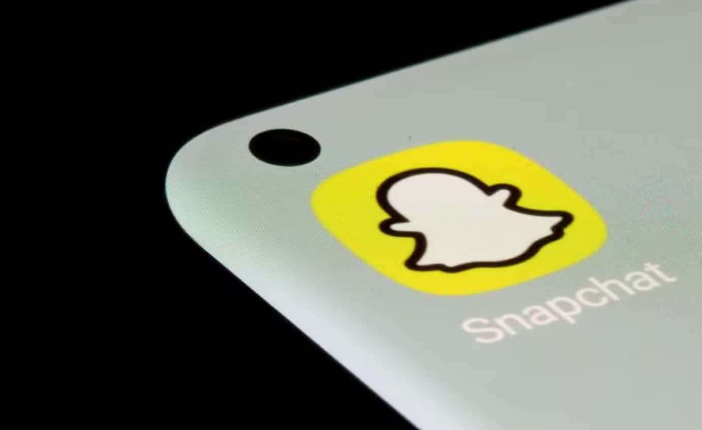 Snap shares jump nearly 30 per cent after first quarter beat