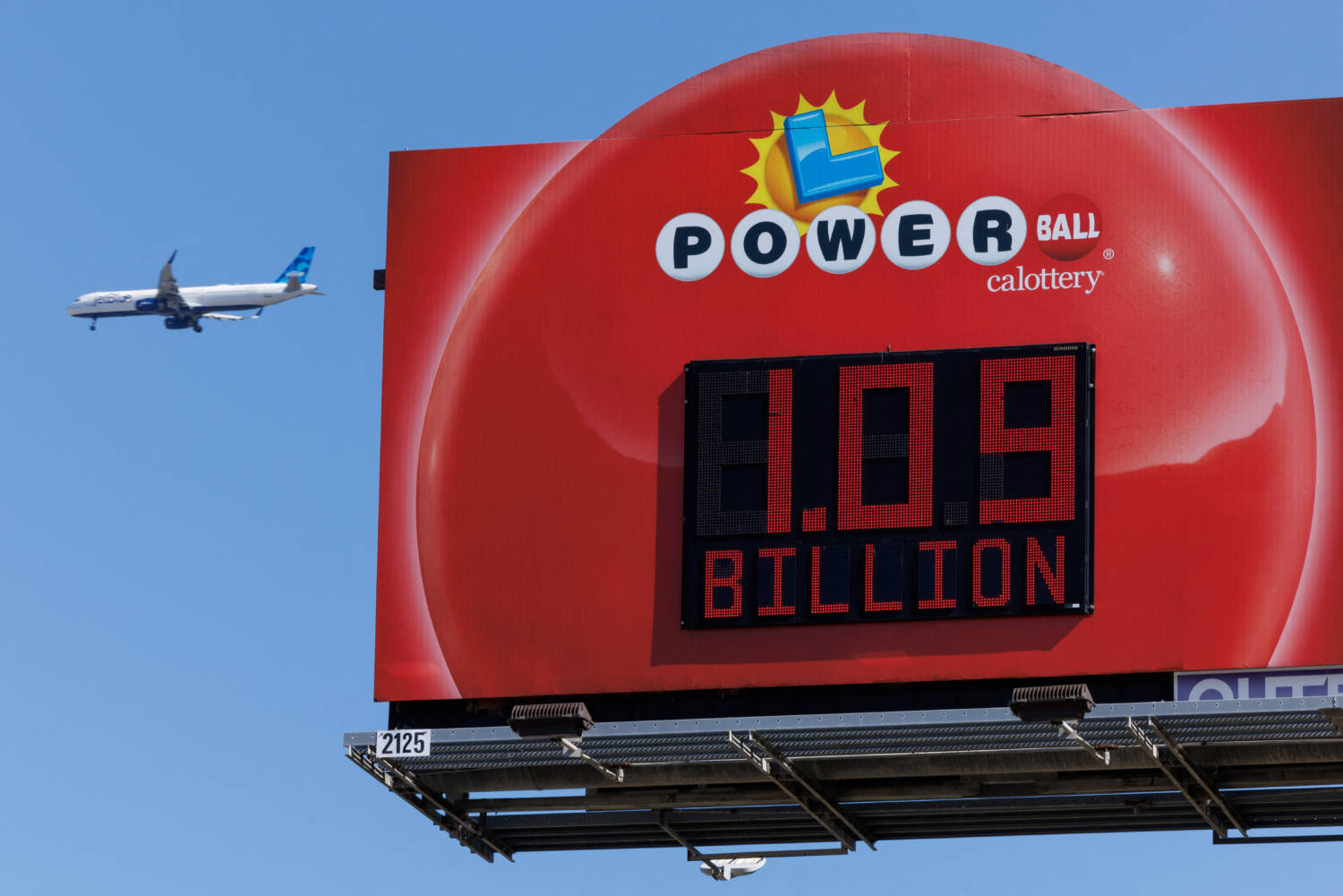 US Powerball jackpot worth $1 billion up for grabs