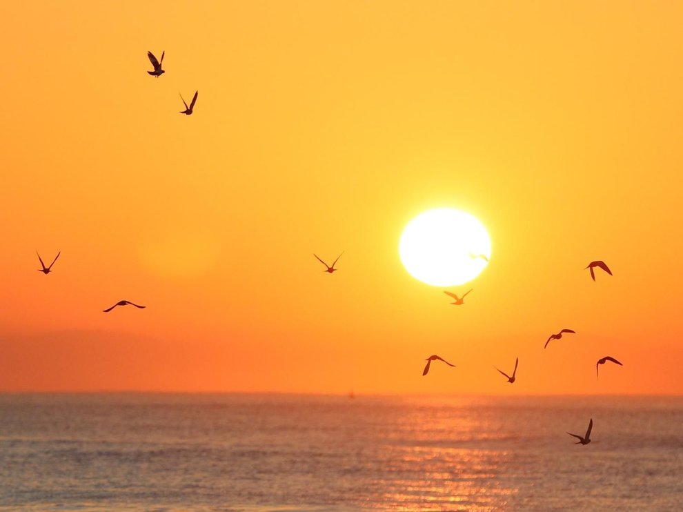 Warm weather continues on Wednesday