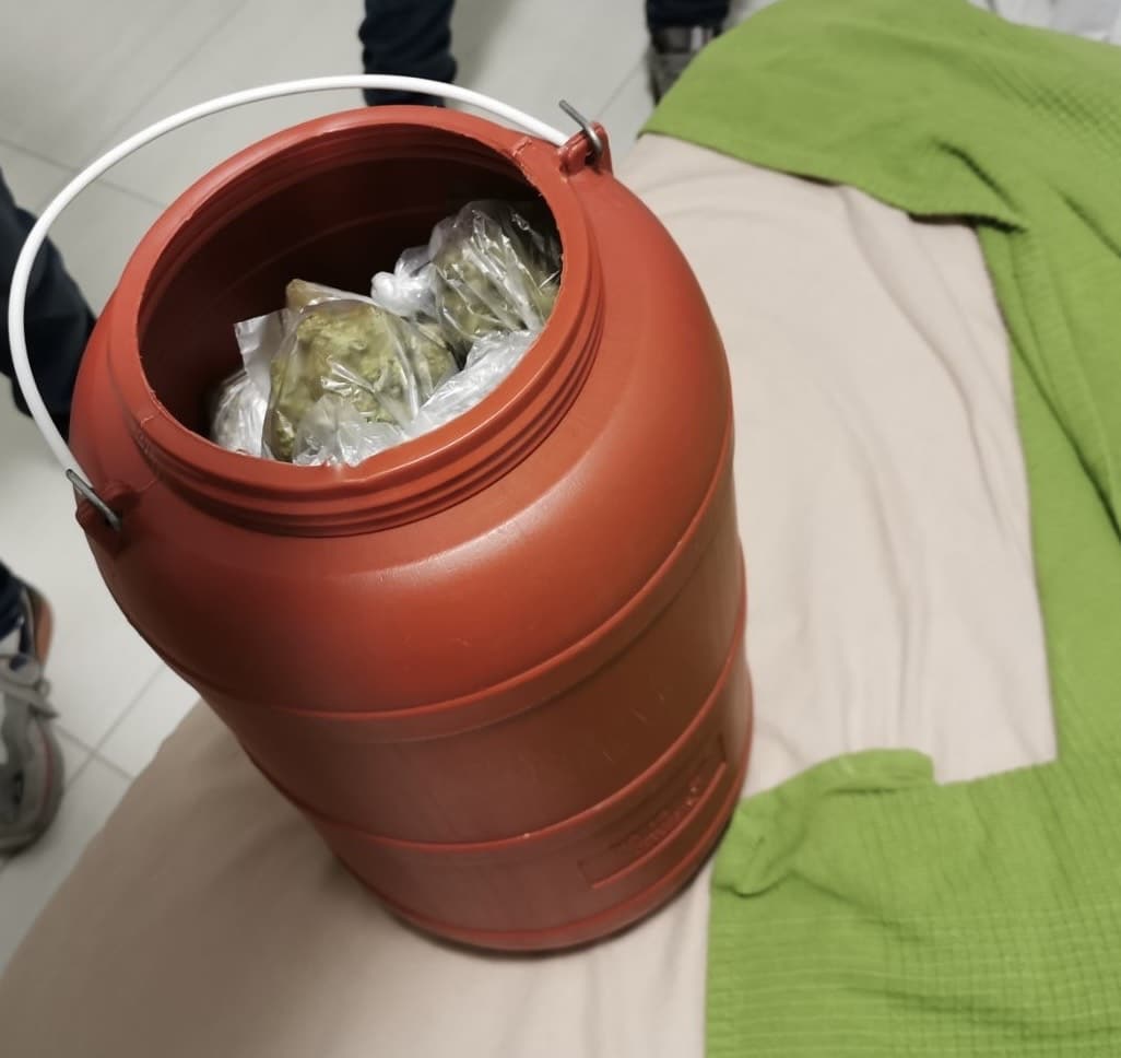 Cannabis, paraphernalia, gun found in Paphos apartment