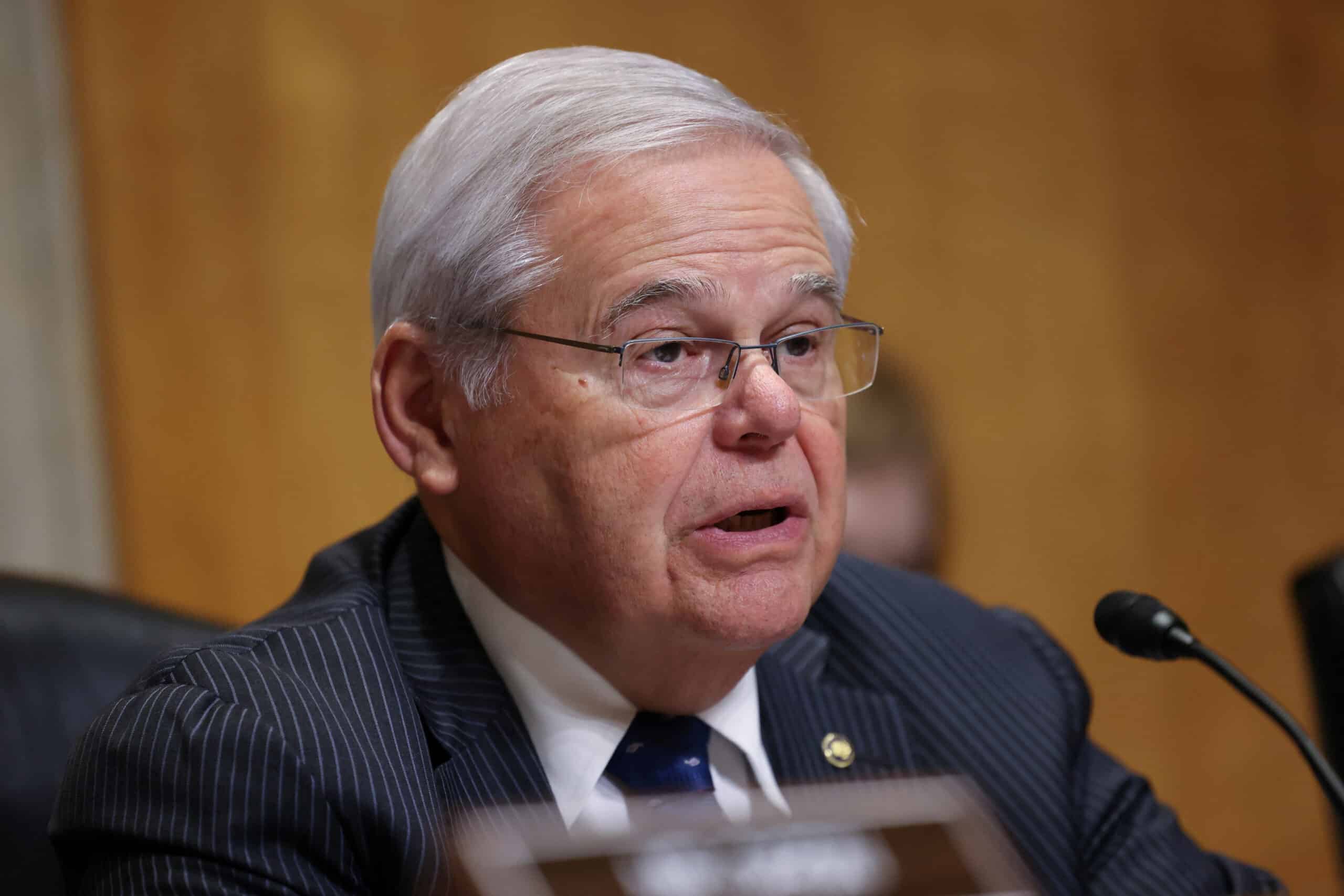 Judge struggles to find jurors for US Senator Menendez, ’s corruption trial