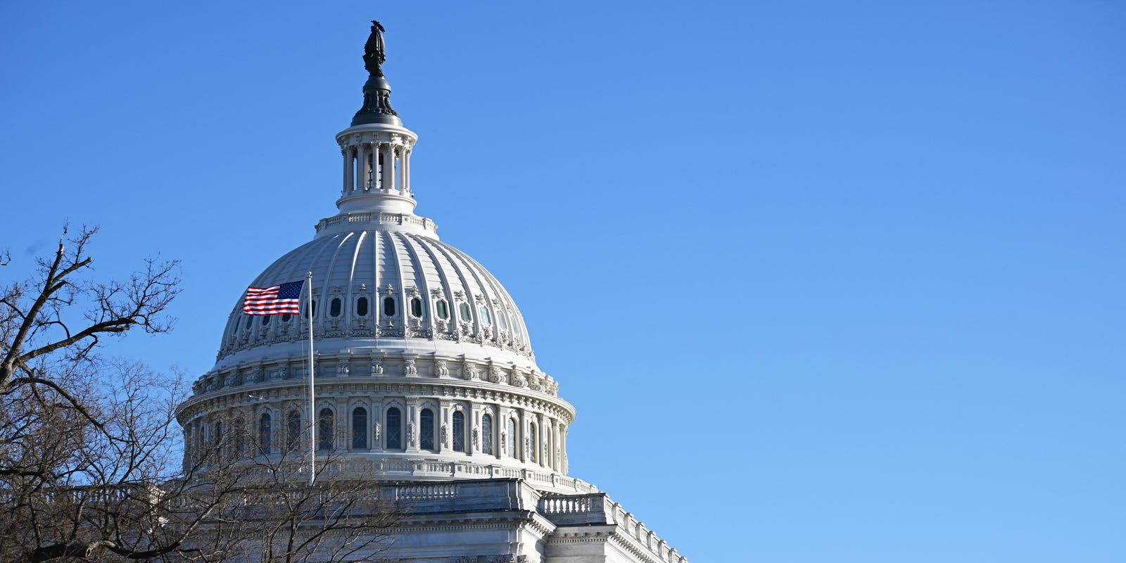 Manitowoc letter-writer calls for supporting Corporate Tax Dodging Prevention Act