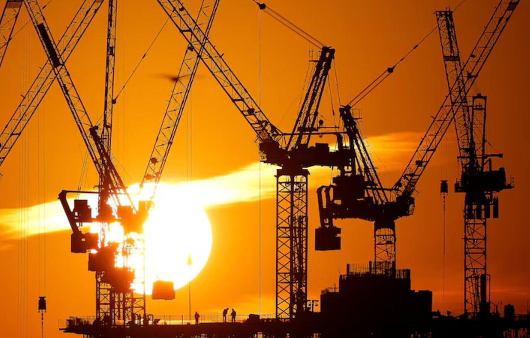 UK construction growth hits 14-month high in April, PMI survey shows