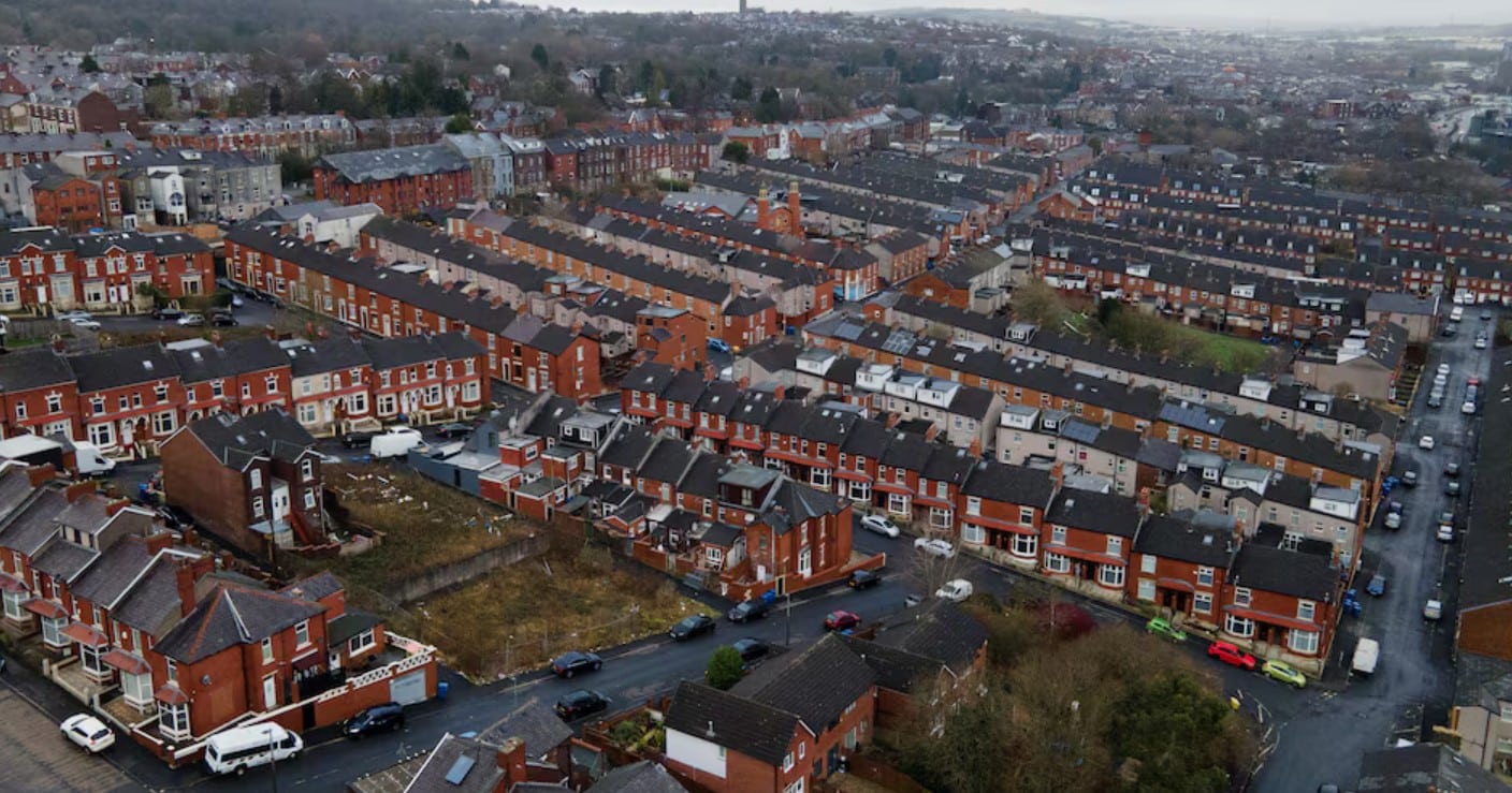 UK mortgage approvals hit 18-month high in March, Bank of England says