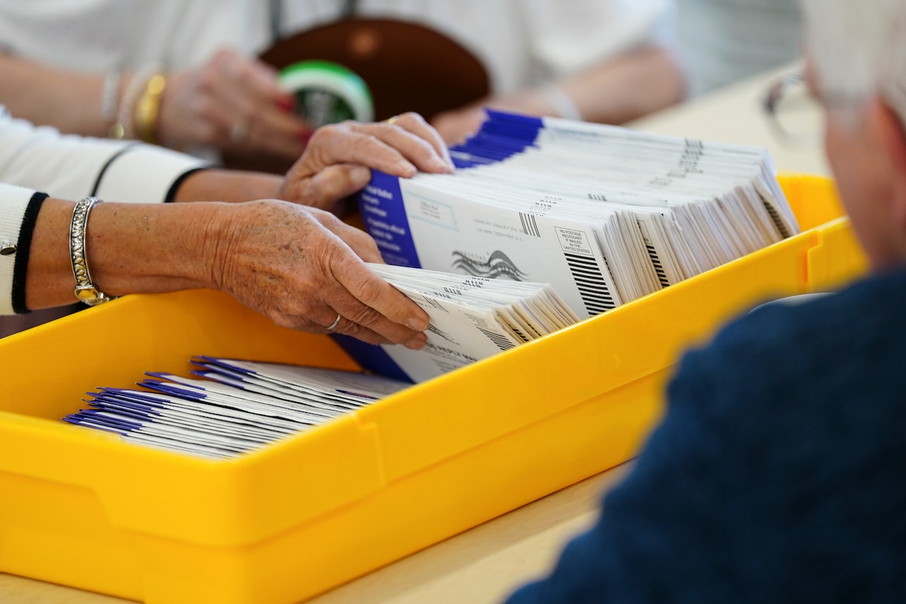 Proposed ballot measure to raise corporate taxes, give every Oregonian $750 a year likely to make November ballot