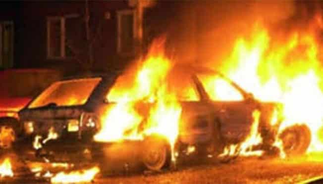 Troodos car fire causes traffic jam